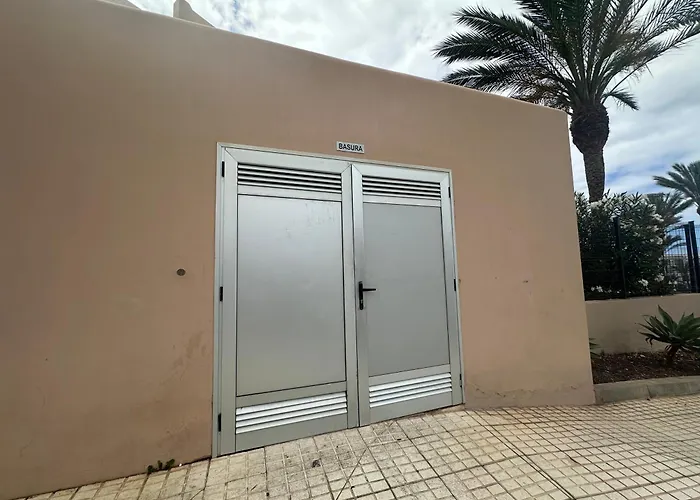 Cozy In Playa Paraiso 阿德耶